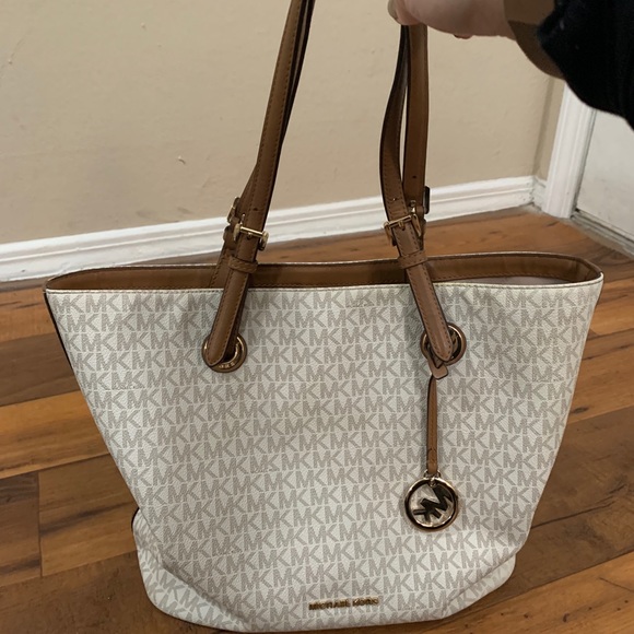 Michael Kors Handbags - SOLD Authentic Michael Kors purse